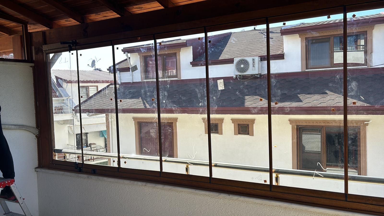 Sürme cam balkon